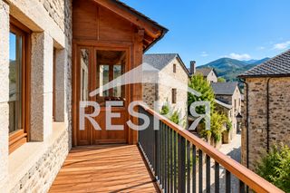 Location Maison jumelée à Latour de Carol. Alquiler vacacional. precio por semana. acogedor chalet junto a
