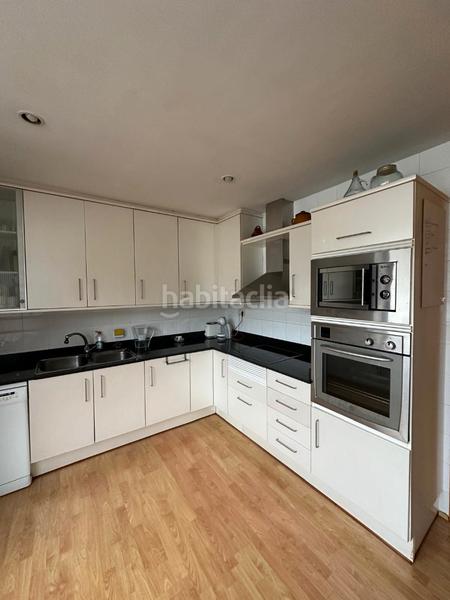 Foto 33b49baa-6bef-4c97-bf1e-605574f8e3b9. Semi detached house with heating parking in Tiana