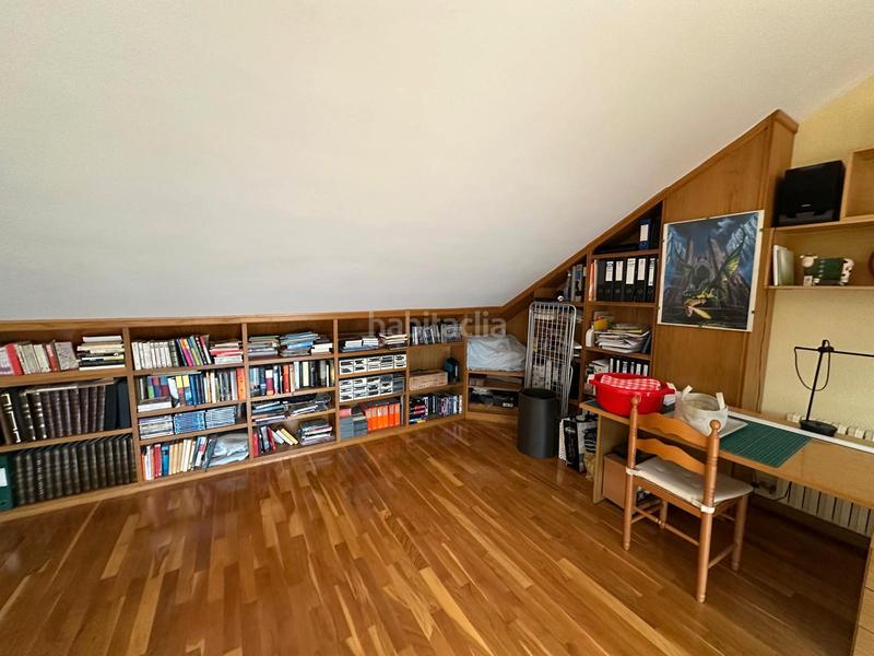 Foto 4bd268d1-e1e7-483c-83ee-3a1c4d7d16dc. Semi detached house with heating parking in Tiana