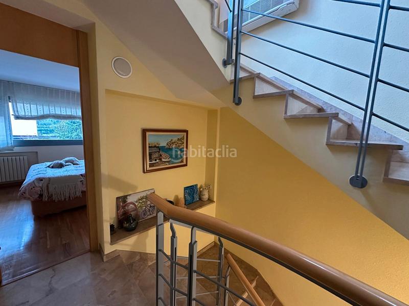 Foto a8fd28cb-d237-4909-aba0-7e0997c8ba0c. Semi detached house with heating parking in Tiana