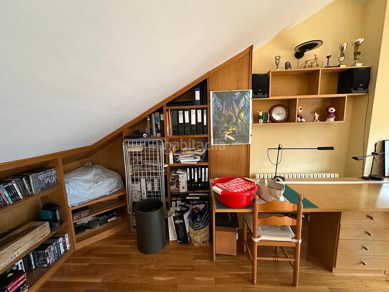 Foto bf528ee4-15f5-443d-a9e5-25944bb38100. Semi detached house with heating parking in Tiana