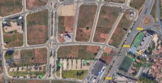 Terreny residencial a Molins 4. Parcela industrial esquinera en venta en el polígono de puzol