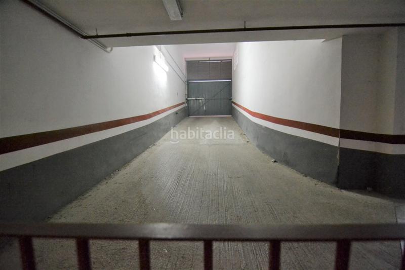 Foto 4ce2dbb0-df46-4919-99d0-f84db5c904fb. Parking coche dos plazas de garaje trastero. emperador en Museros
