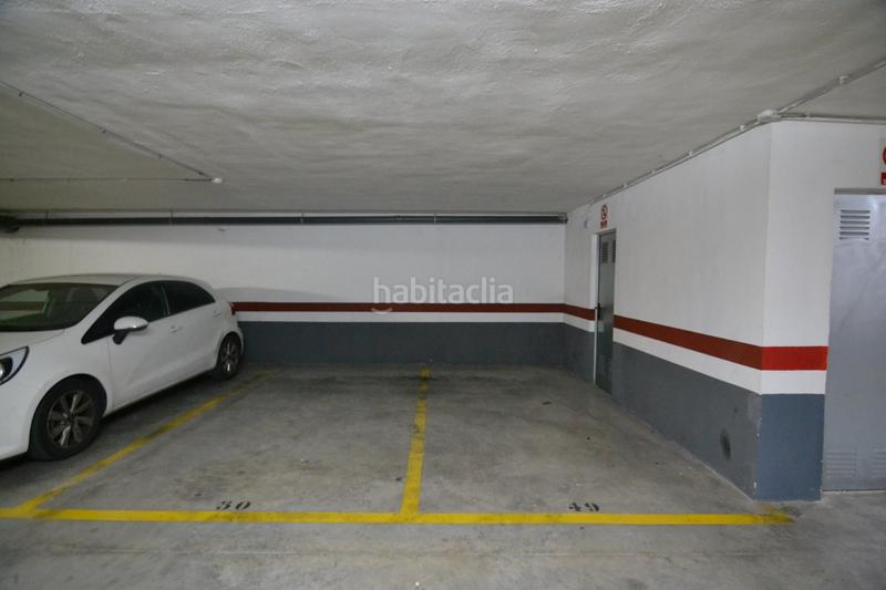 Foto f42b6c34-9b58-48f3-b136-54078a4fe4dc. Parking coche dos plazas de garaje trastero. emperador en Museros