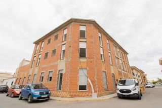 Rez-de-chaussée à Calle jose berenguer 17. Piso planta baja   v2 2h1b