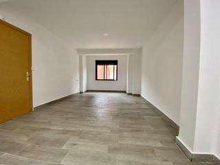 Apartament en Calle mestre serrano 55. Piso reformado con terraza privada en puol