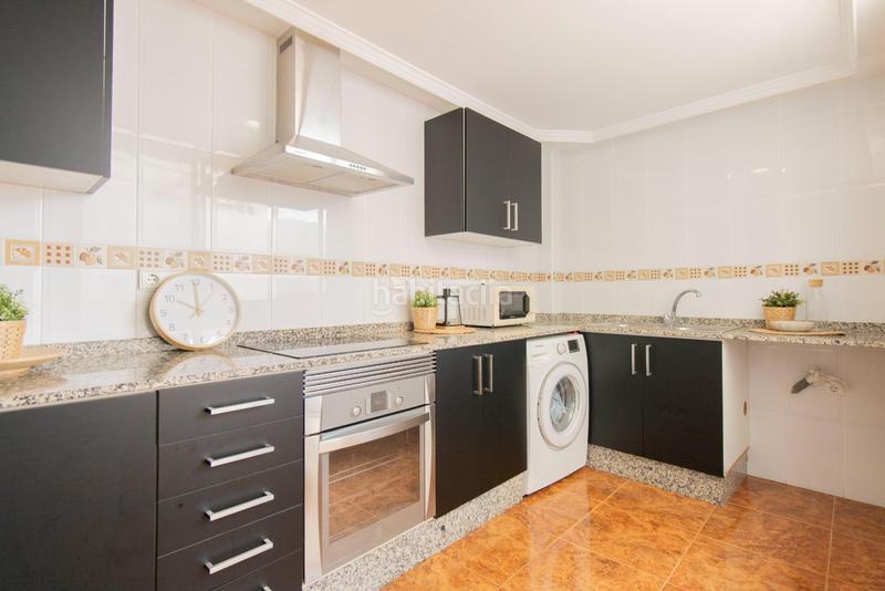 Foto 1396a0e7-d47c-4323-a008-5c9d1e8059c6. Semi detached house with parking in Centro-El Castillo Sagunt