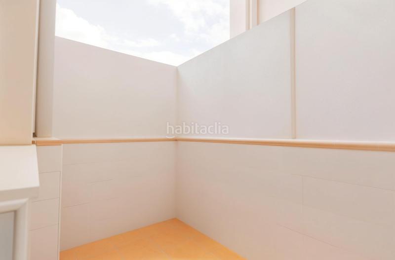 Foto 8cb8699f-4b41-4ef9-90bd-2937002eb04a. Semi detached house with parking in Centro-El Castillo Sagunt