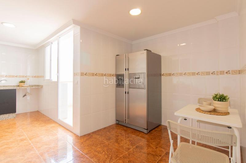 Foto a7b8221a-38f8-4fdc-b516-1062afbb844f. Semi detached house with parking in Centro-El Castillo Sagunt