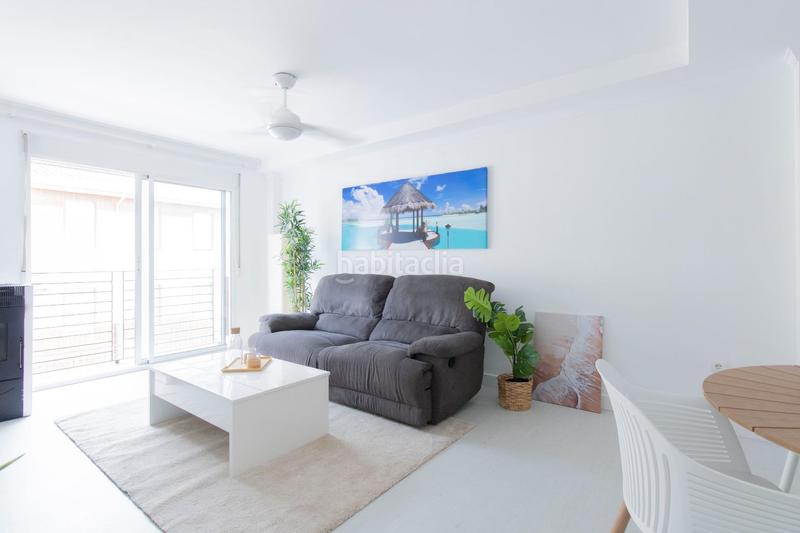 Foto f555af2e-456e-42bd-8653-c7ba3ba77a81. Semi detached house with parking in Centro-El Castillo Sagunt