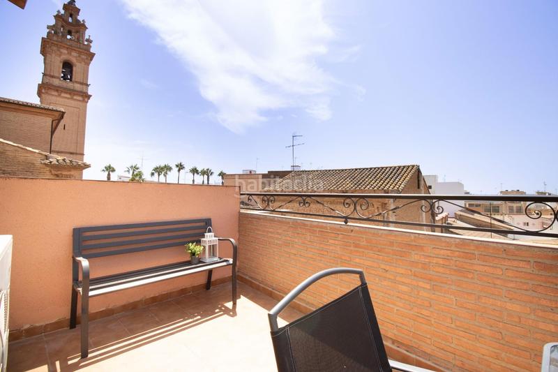 Foto 388653d7-f068-4e32-97e1-0b33b2df3913. Casa adosada  lista para entrar a vivir en el centro en Foios