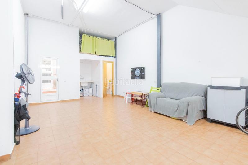 Foto 96d95dcd-3b3c-40fe-812c-9288e406d848. Casa adosada  lista para entrar a vivir en el centro en Foios