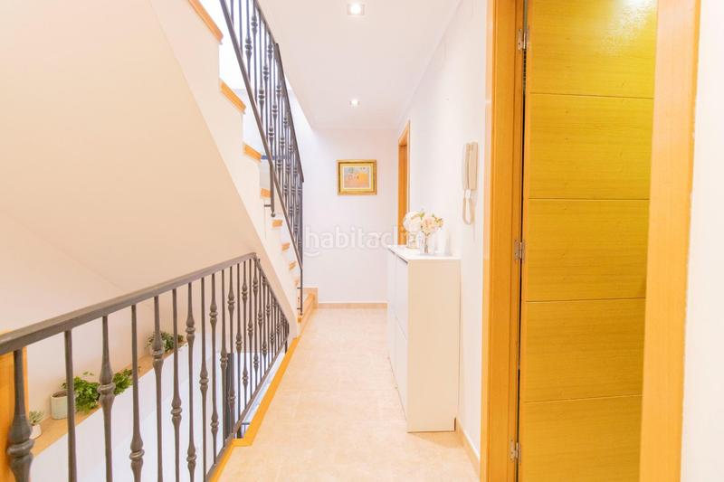 Foto a8ede047-db5b-4301-9036-0c10aac3344e. Casa adosada  lista para entrar a vivir en el centro en Foios