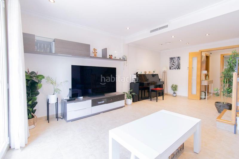 Foto b97bd54b-b4d7-4c30-a27c-4f21151948e7. Casa adosada  lista para entrar a vivir en el centro en Foios