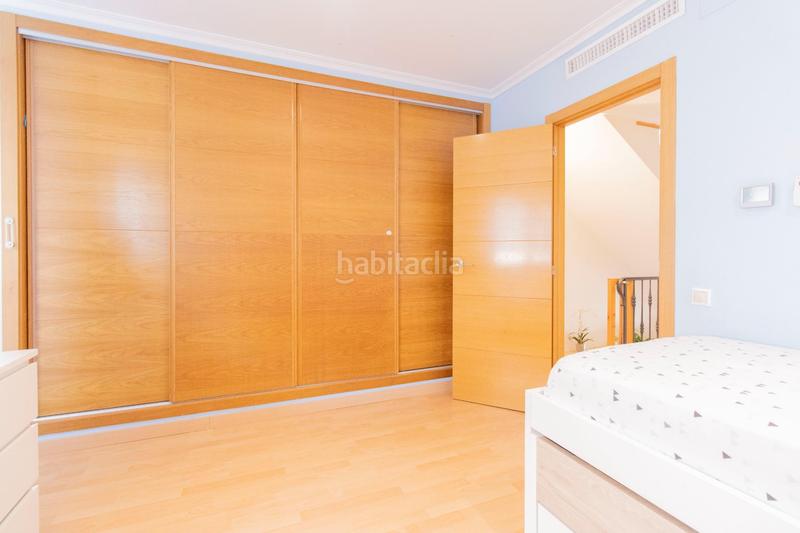 Foto baecde6b-6eb7-444f-b27e-c18dd2c26d7a. Casa adosada  lista para entrar a vivir en el centro en Foios