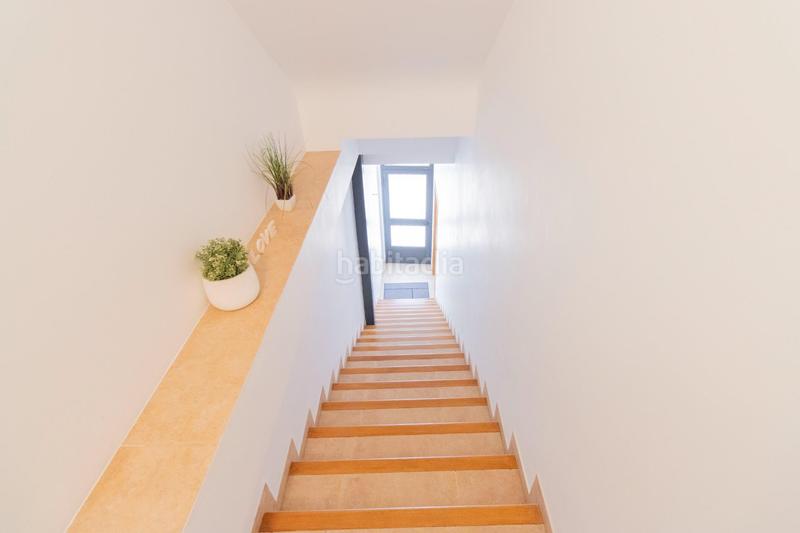 Foto e116539b-a4c6-4f66-9cd8-547d0d7793ea. Casa adosada  lista para entrar a vivir en el centro en Foios