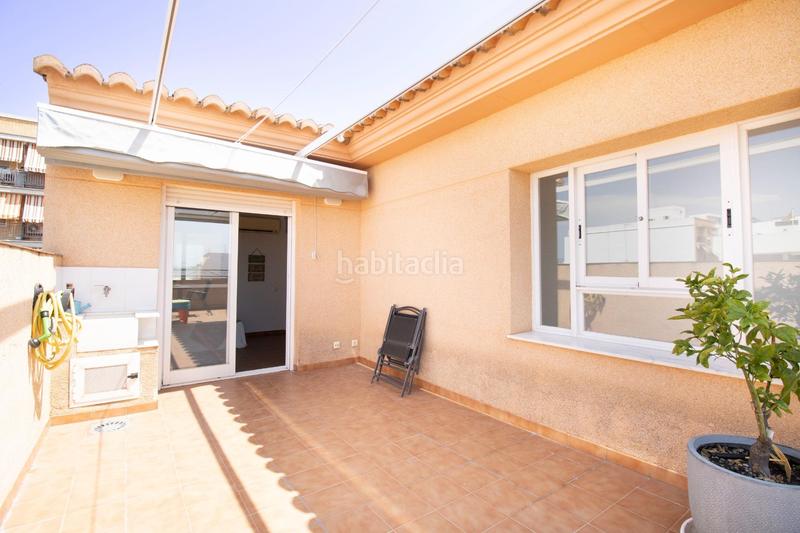 Foto f360dcf9-f046-456d-85e8-4102e2818f1b. Casa adosada  lista para entrar a vivir en el centro en Foios
