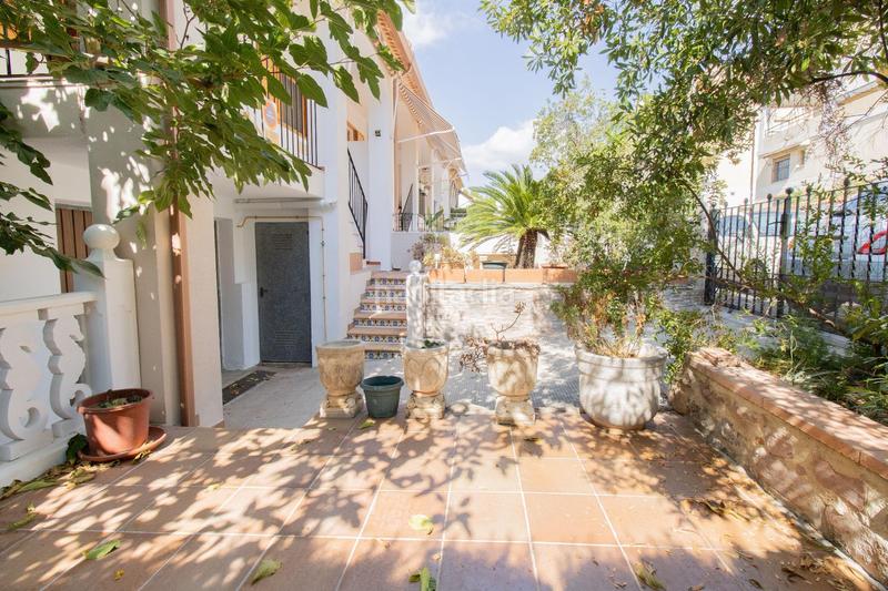 Foto 00d7e91a-ae4e-46a8-b651-109eb693fdf7. Casa adosada adosado esquinero en naquera!!! en Casco Urbano Náquera