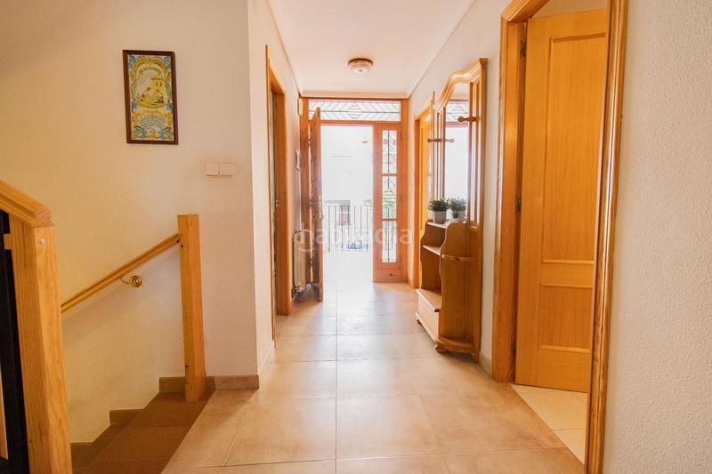 Foto 272bff35-2e3e-443b-90d2-e4f635d0a4f4. Casa adosada adosado esquinero en naquera!!! en Casco Urbano Náquera