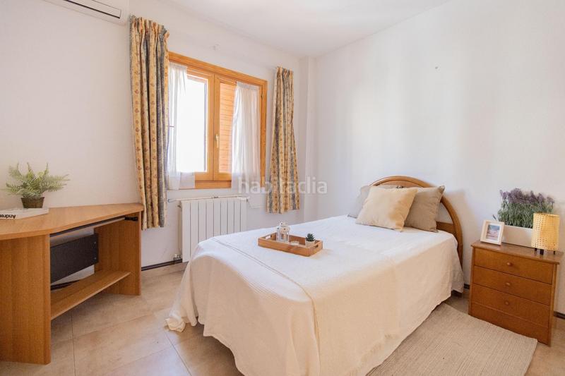 Foto 48500775-7274-4953-a28f-c757d4e617c1. Casa adosada adosado esquinero en naquera!!! en Casco Urbano Náquera