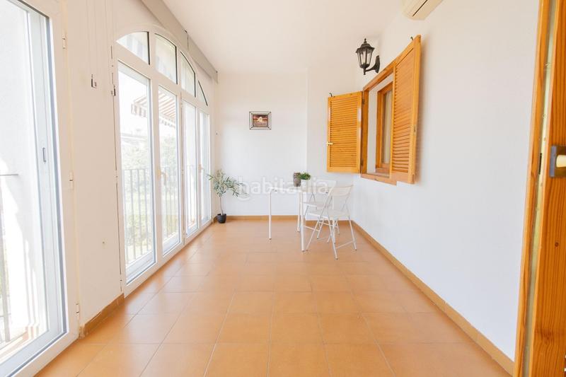 Foto 4a002c88-08d4-4121-bfe9-57c6af2caa8f. Casa adosada adosado esquinero en naquera!!! en Casco Urbano Náquera