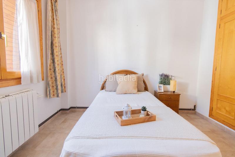 Foto 92f7095f-fd40-45c0-8a83-e6d671cbf6ac. Casa adosada adosado esquinero en naquera!!! en Casco Urbano Náquera