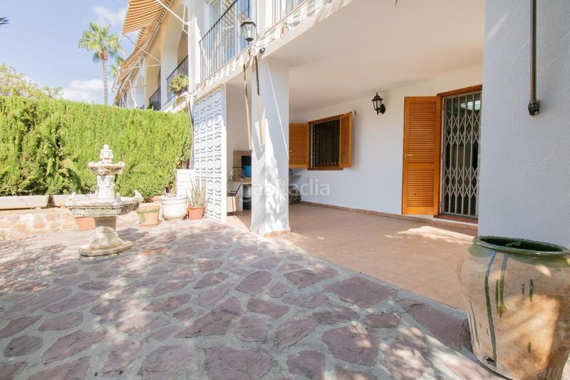 Foto bd774138-3a10-4548-8403-e0ebf9a04c4e. Casa adosada adosado esquinero en naquera!!! en Casco Urbano Náquera