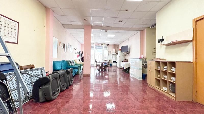 Foto 323765d4-a4db-4b2b-813b-3d811e634158. Location local commercial dans Massamagrell