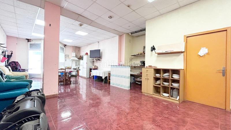 Foto 64e4a796-756d-49f9-b6ae-8aab89a0dd82. Location local commercial dans Massamagrell