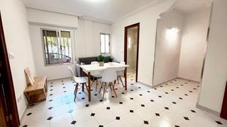 Lloguer Planta baixa a Nuevo Centro. Piso semireformado en zona céntrica del puerto de sagunto