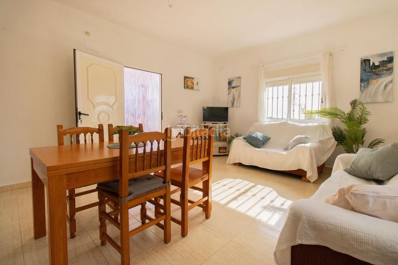 Foto 9b55db3a-e282-4ce7-b722-1c46b3b24dfe. Chalet avec parking piscine dans Albalat dels Tarongers