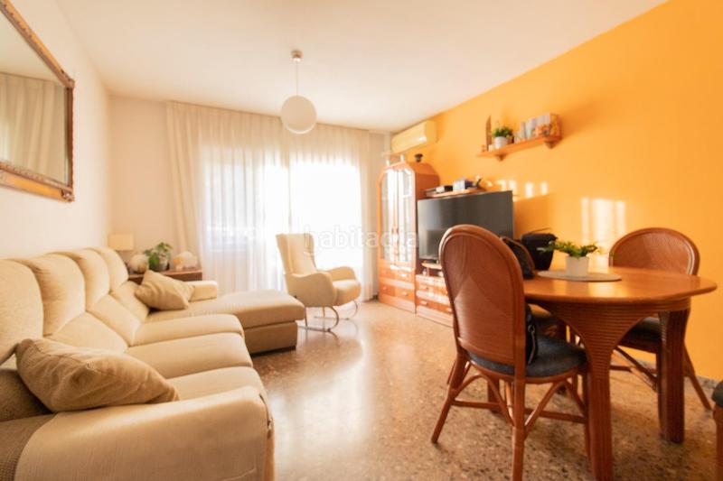 Foto d6fdbb72-f7ff-4464-9632-48b034c8d3c4. Etagenwohnung mit parking in Malva Rosa Valencia