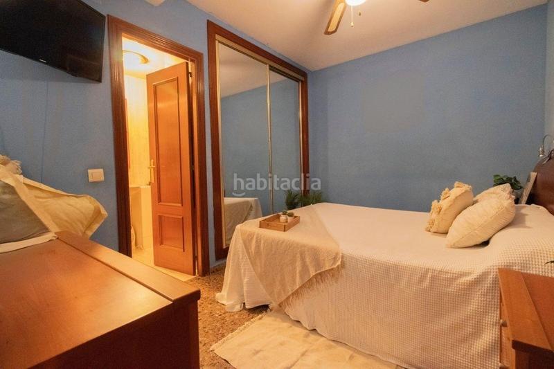 Foto e0f3095d-2dd5-43e7-b3a7-55203fd30129. Etagenwohnung mit parking in Malva Rosa Valencia