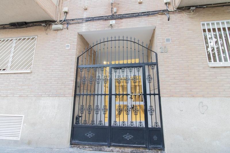 Foto f15efb38-2e7d-4a84-94f0-b453eed75e21. Etagenwohnung mit parking in Malva Rosa Valencia