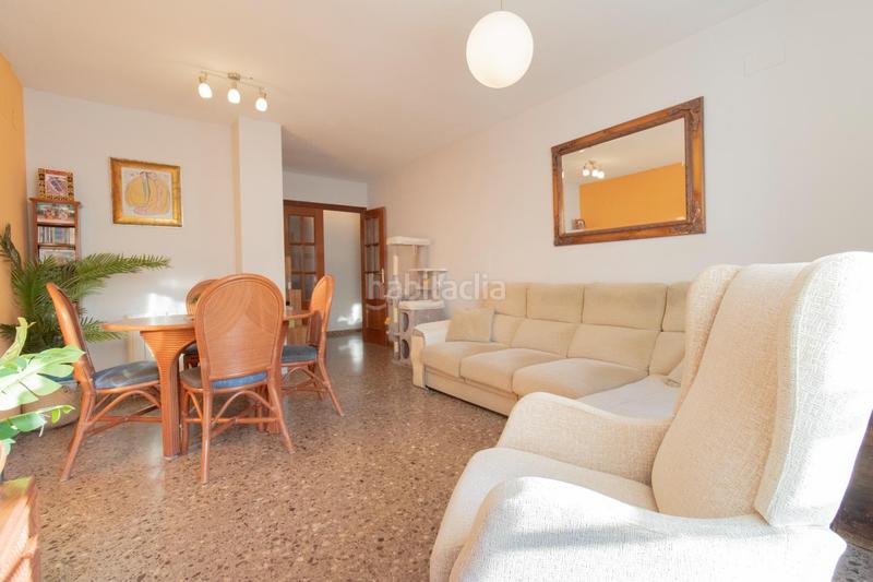 Foto f56fa2a8-afaa-4751-b973-e5a23aba0cf3. Etagenwohnung mit parking in Malva Rosa Valencia