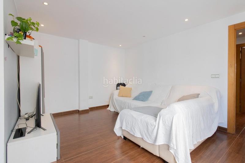 Foto b94e68f9-2aaf-4b55-8e99-9ad84e5ff33a. Appartement dans El Castellar i l'Oliverar Valencia