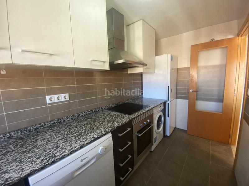 Foto d1b2dc96-338d-47ea-a720-d04d75f48e1c. Zweistöckige wohnung in calle nou d'octubre 3 in Albuixech