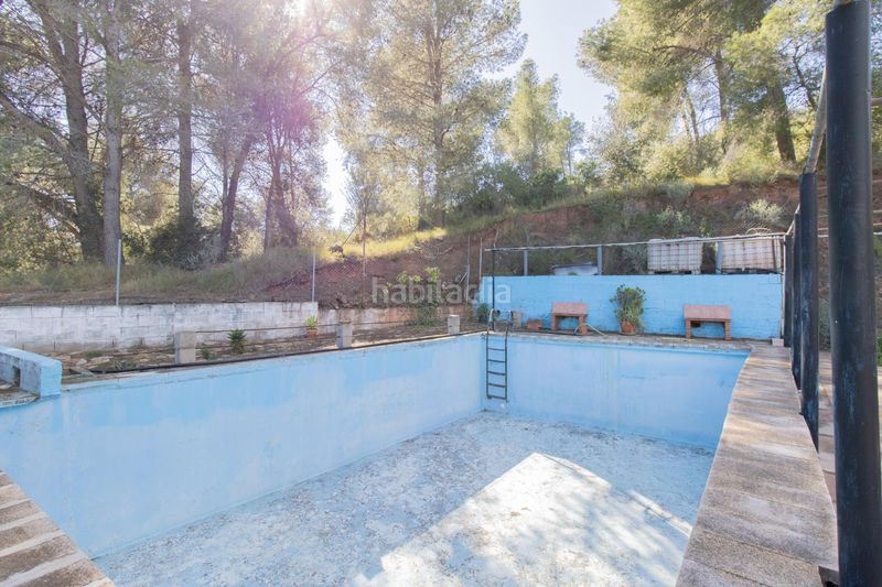Foto c0b72fbd-dde7-401e-a77d-11155e0152fa. Masia amb piscina a Algímia de Alfara