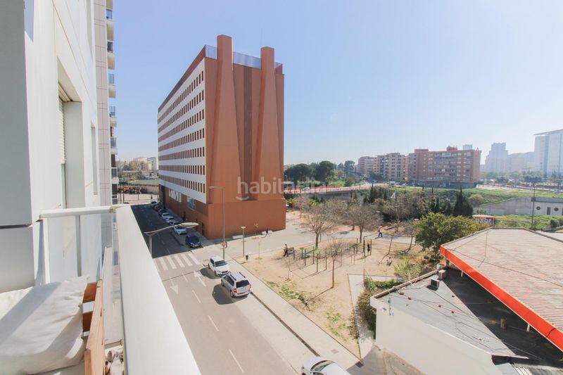 Foto 56f2f8da-1269-4fda-9689-f11fd579f56e. Pis amb calefacció aparcament a L´Eixereta Burjassot