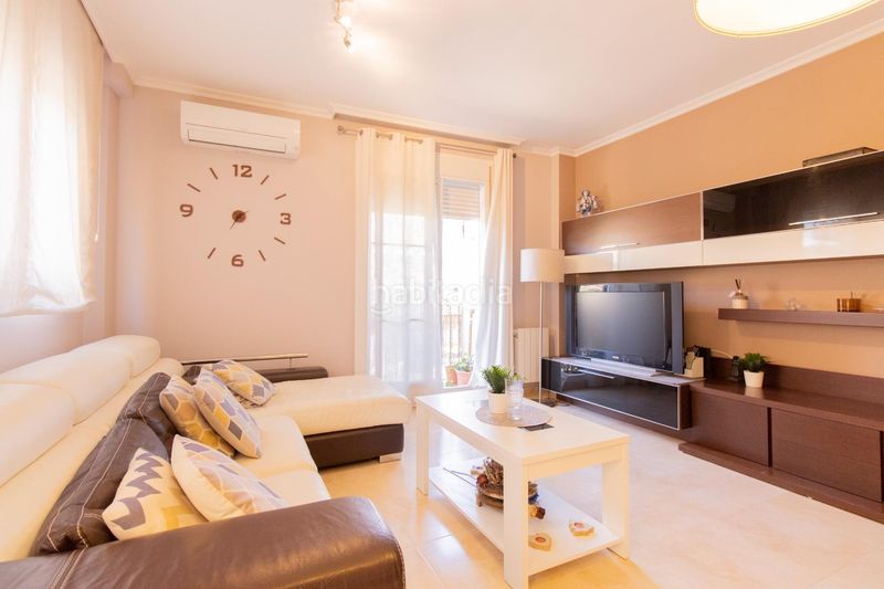 Foto 46b49496-4ba3-46b9-a311-df537c1c0568. Pis a calle del riu millars 2 a Padre Jaime-Los Cabos Sagunt