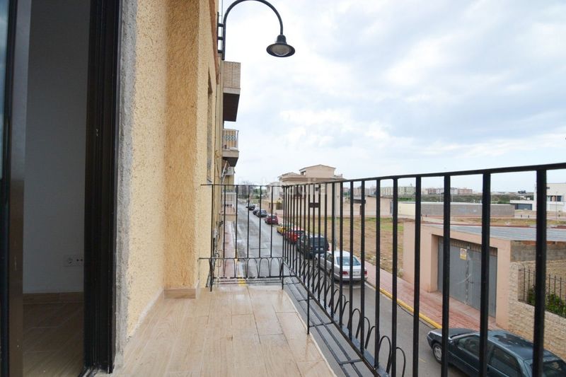 Foto 5b5e8881-32fd-4f11-b7cf-075ffd919889. Piso  en venta en Museros