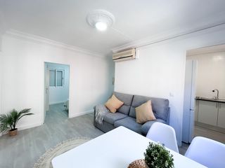 Rent Apartment  Calle de la pinta. Nuevo alquiler en montcada!