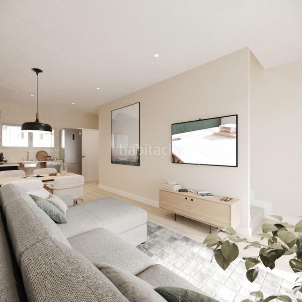 Foto ad89359d-4975-4bef-94c0-864a66c31018. Casa adossada amb aparcament piscina a Massamagrell