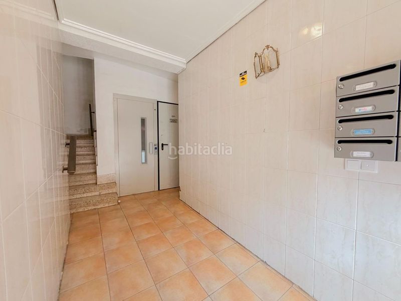 Foto 1b530023-ee2e-4e1a-a994-66fb61fd518e. Pis a malvarrosa 121 a Malva Rosa Valencia