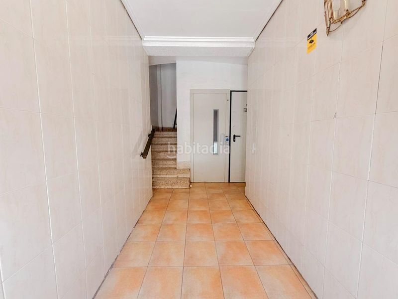 Foto 343eaf6d-fb11-431f-8f07-2310c77923f0. Pis a malvarrosa 121 a Malva Rosa Valencia