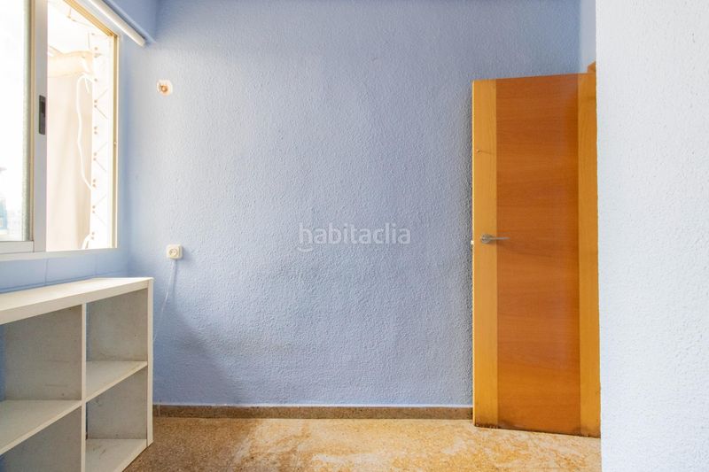 Foto 6cd44936-47a2-4592-bc38-c51f109b0789. Pis a malvarrosa 121 a Malva Rosa Valencia