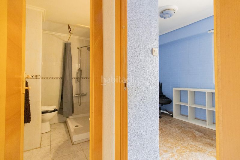 Foto 860bfd2c-4366-4601-a5d4-ba509c8fbc57. Pis a malvarrosa 121 a Malva Rosa Valencia