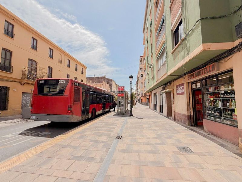 Foto bbd56160-bc4d-48ed-b3b1-ae0ec4817ee5. Pis a malvarrosa 121 a Malva Rosa Valencia