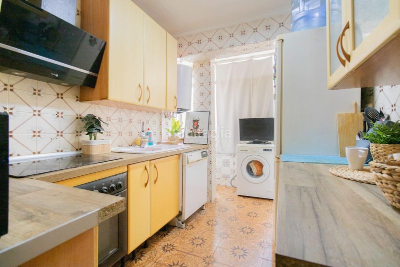 Foto e0d1fd1d-69bd-414b-a17d-538dcc39679f. Pis a malvarrosa 121 a Malva Rosa Valencia