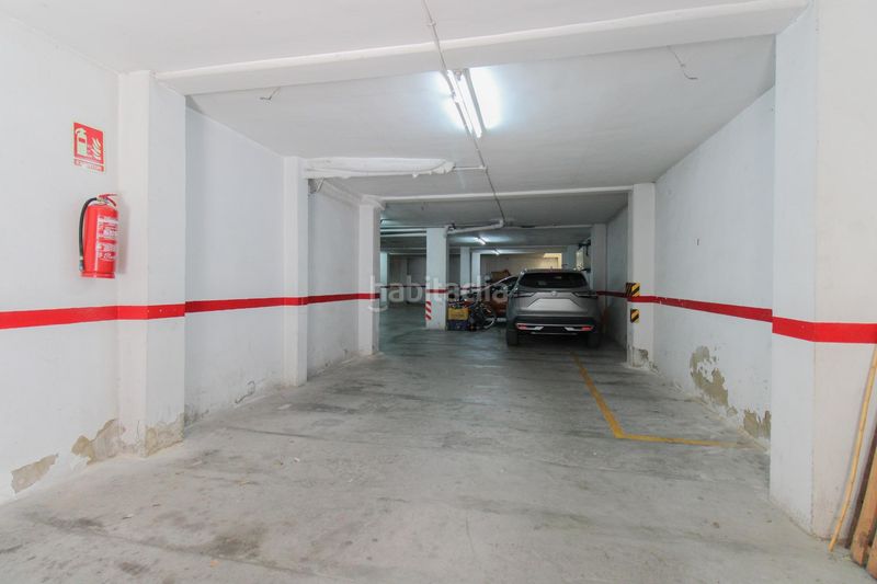 Foto 4926acd0-f1bf-461d-967a-3b6ac0ed4b55. Aparcament cotxe a Massamagrell